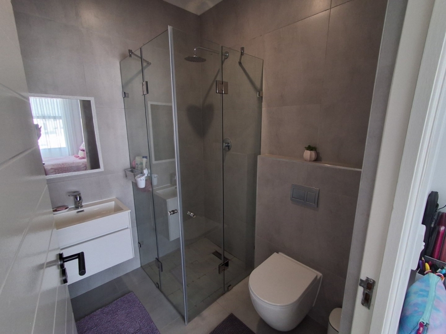 4 Bedroom Property for Sale in Sandown Western Cape